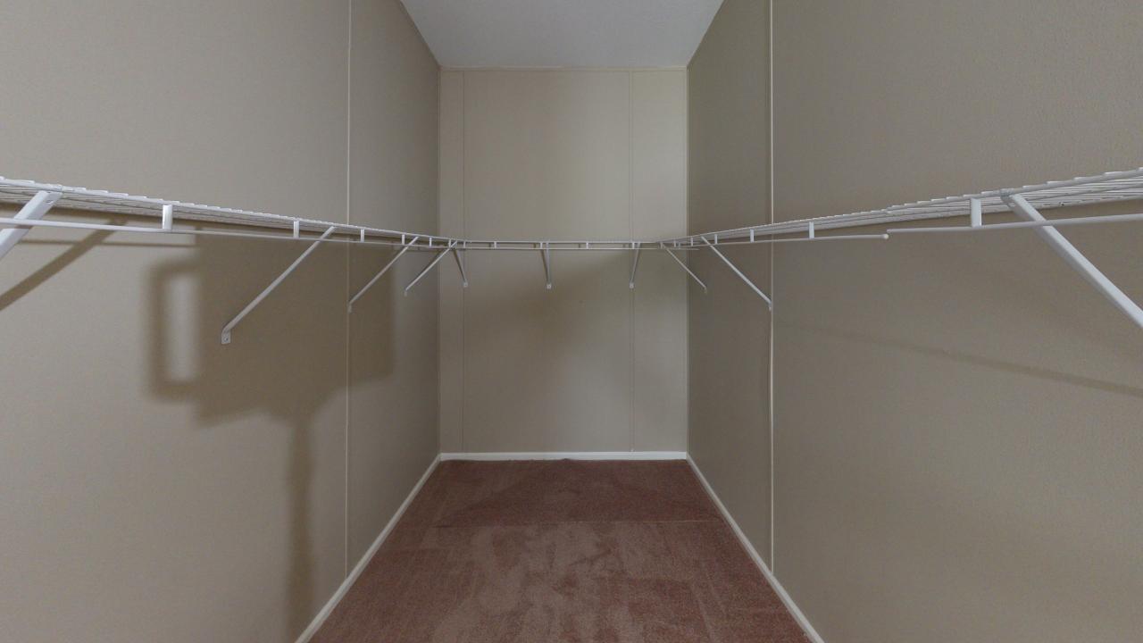 CnVgwxQpi6iCloset Ocala Custom Homes